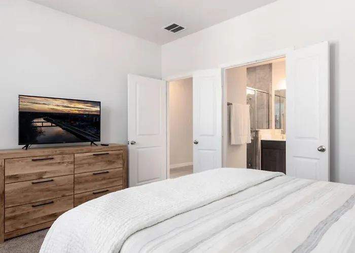 Spacious Pet Friendly - 7 Miles To Eagle Mountain